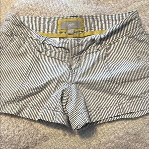 Fossil Women's Gray Striped Bermudas